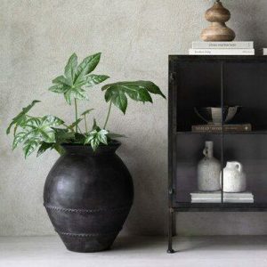 Kruka | Baku urna svart 45x52cm